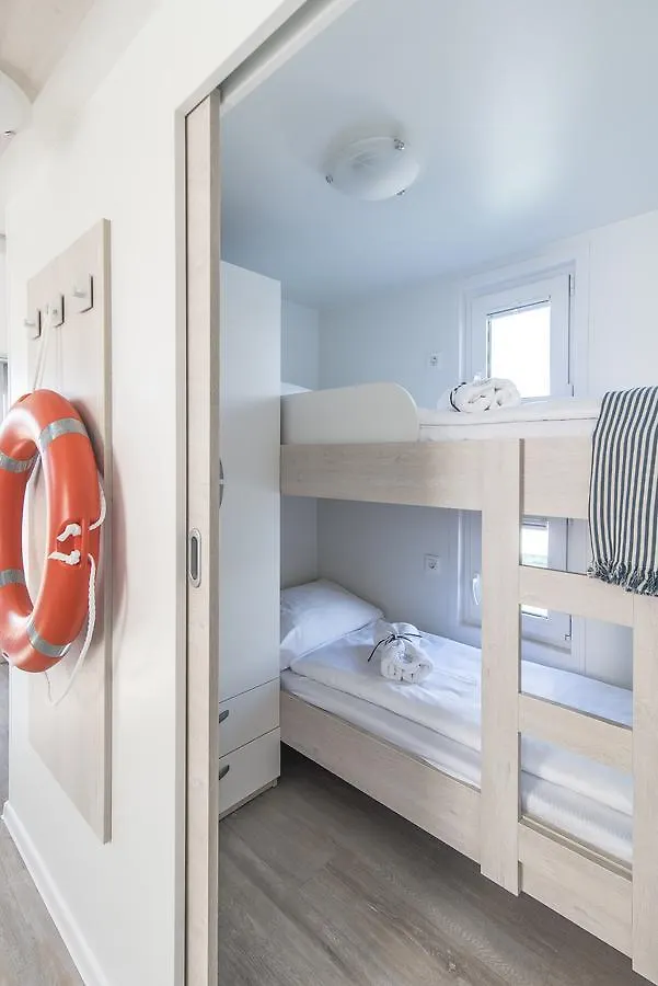 Floating Holiday Home Punat 0*,